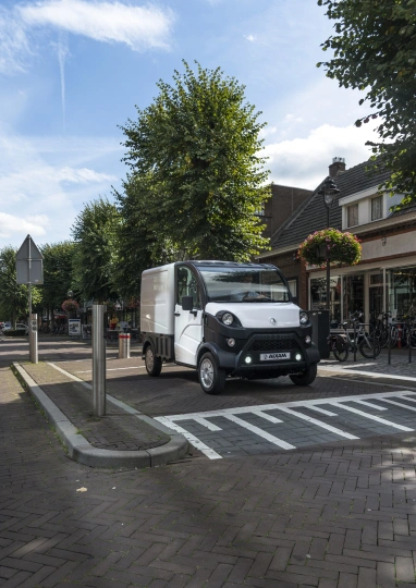 Brommobielen AIXAM e-Truck E-truck fourgon 2.jpg